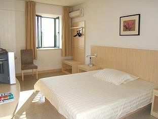Jinjiang Inn Hotel New Linggang Harbor